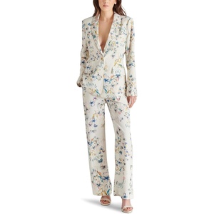 Steve Madden Women’s Destiny Blazer(Cream)