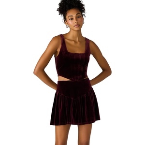Steve Madden Women’s Aryanna Top(Wine)