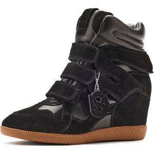 Steve Madden Women’s Mavis Sneaker(Black Suede)