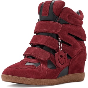 Steve Madden Women’s Mavis Sneaker(Burgundy Suede)