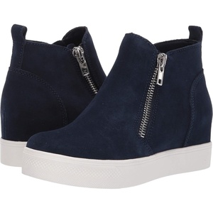Steve Madden Women’s Wedgie Sneaker(Navy Suede)