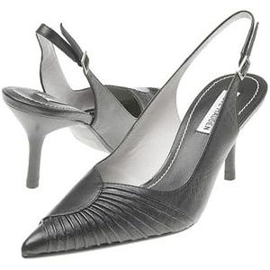 Steve Madden Women’s Cherish Pump(Black Leather)