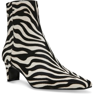 Steve Madden Women’s Delvie(Zebra)