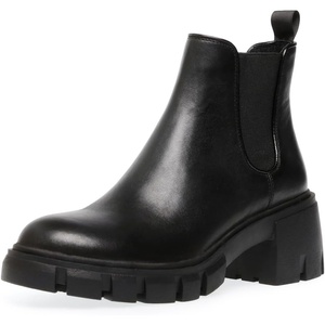 Steve Madden Women’s Howler Ankle Boot(Black)