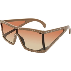 Steve Madden Women’s Jagger Sunglasses(Nude/Glitter/Brown Gradient/Gold Mirrored)